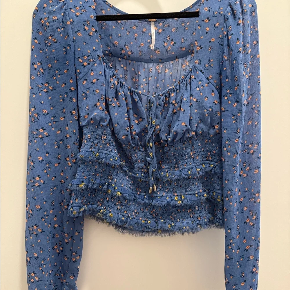 Free People Printed Lolita Top Baby Blue Blouse Smocked Ruffled Hem Womens M - Picture 3 of 4